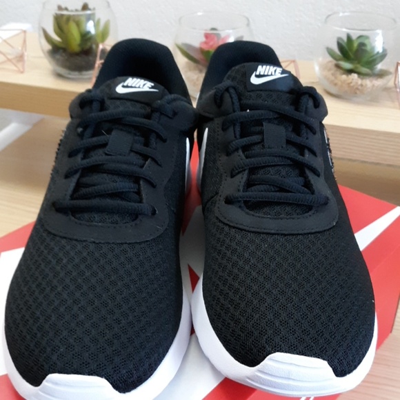 Leopard Spot Bling Nike Tanjun Black - Picture 3 of 6